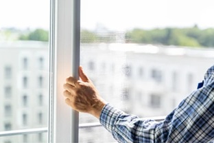 Business Window Screen Repair in Scripps Ranch for Retail Stores