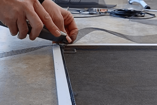 Mobile Window Screen Repair in Bonita