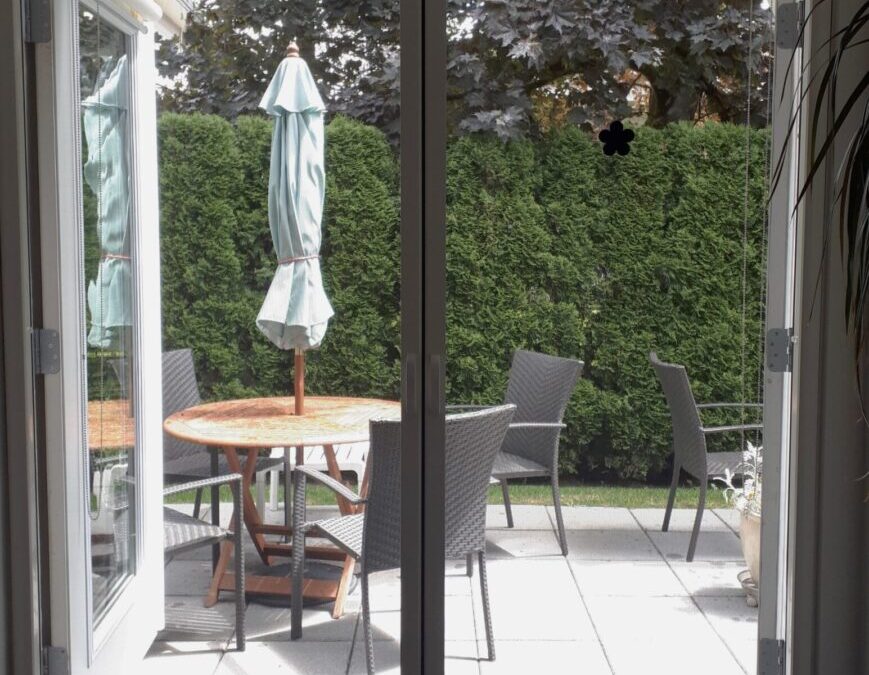 Local Retractable Screen Door Company Lakeside