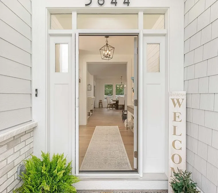Retractable Screen Door Replacement in Rancho Santa Fe